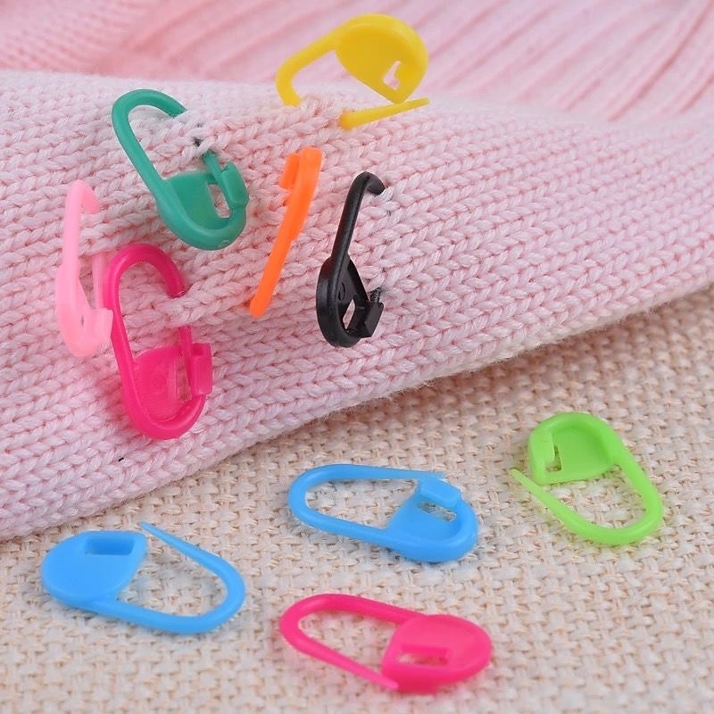 100PCS Colorful Plastic Knitting Tools Mini Resin Clips Pins Locking Stitch Markers Crochet Sewing Needle Clip Hooks for Sweater4