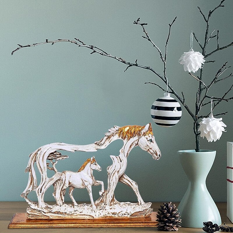 Resin Horse Statue, Horse Ornament Decorative, Horse Statue Horse Figures Animal Model Desktop Equestrian Running Horse Statue Crafts Modern Decoration3