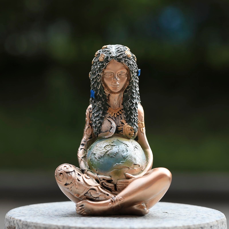 Gaia Mother Earth Statue, 6inch H Nature Moon Goddess Statue, Spiritual Items Figurines Statuette Gifts for Earth Day,Mother's Day,Easter Day Modern Home Room Decor Garden Decoration