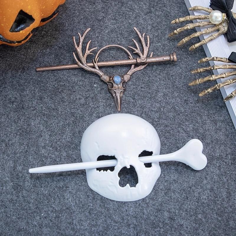 Halloween Moth Skull Hairpin Vintage Hair Clip Sticks Gothic Ponytail Holder Hair Bun Accessories For Party Cosplay Wear3