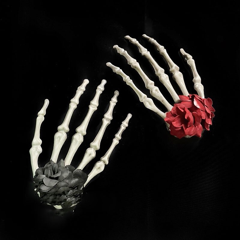 Halloween Hands Bone Hair Clips Skeleton Claws Hair Clip Hairpin Horror Hair Clip Black White Skull Claw Hair Clip Exaggerated Carnival Party Claw Barrettes Women Girls Hair Accessories4