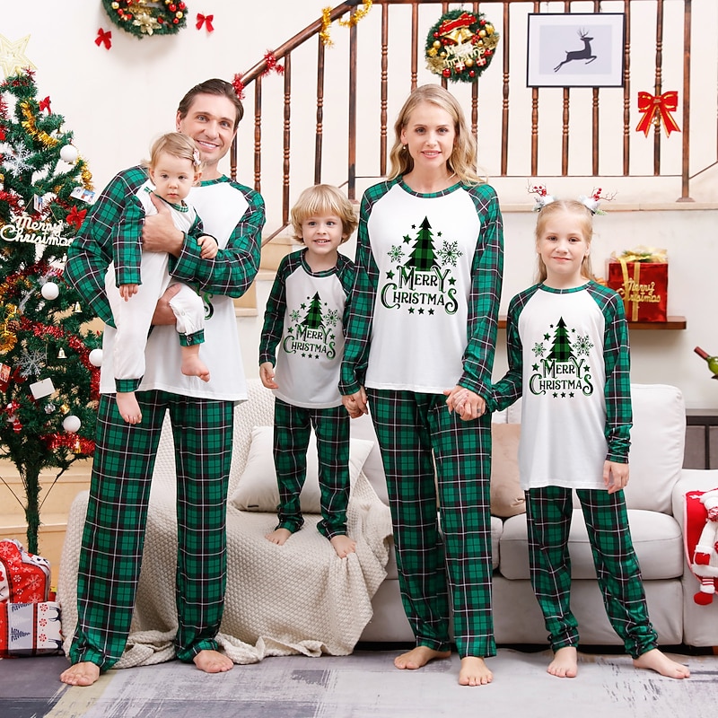 Christmas Trees Family Christmas Pajamas Nightwear Men's Women's Boys' Girls' Cute Family Matching Outfits Sweet Kid's Adults' Christmas New Year Christmas Eve Home Wear Top Pants2