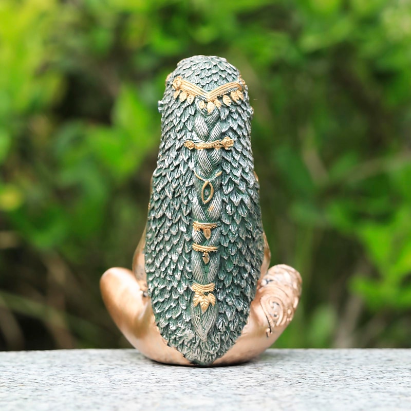 Gaia Mother Earth Statue, 6inch H Nature Moon Goddess Statue, Spiritual Items Figurines Statuette Gifts for Earth Day,Mother's Day,Easter Day Modern Home Room Decor Garden Decoration4