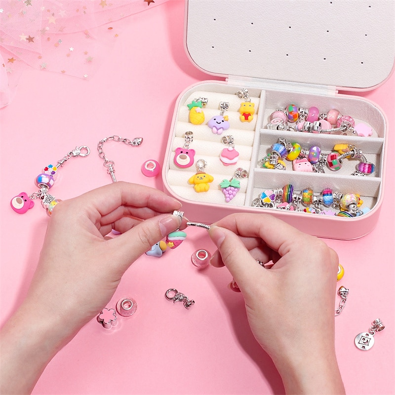 Hot-selling children's handmade diy beaded bracelet gift box set cute multicolor animation pendant resin bracelet jewelry2