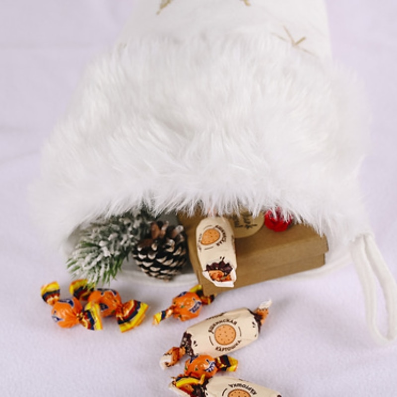 Christmas Stockings Snowflake White Christmas Stockings with Faux Fur Large Christmas Stockings Christmas Ornaments for Christmas Tree Decorations2