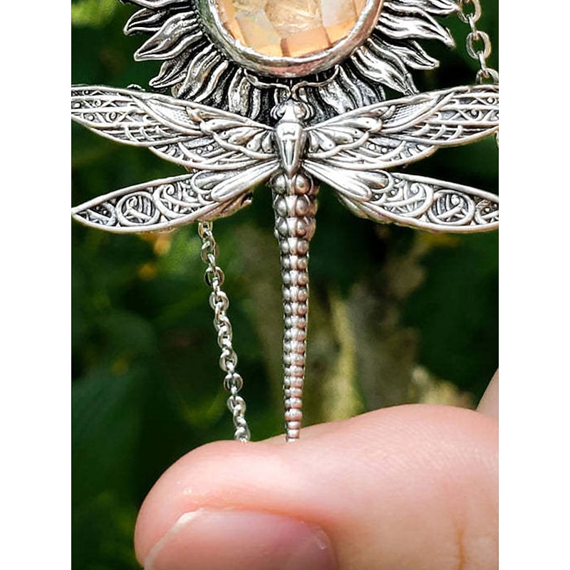 Women's necklace Vintage Outdoor Animal Necklaces3