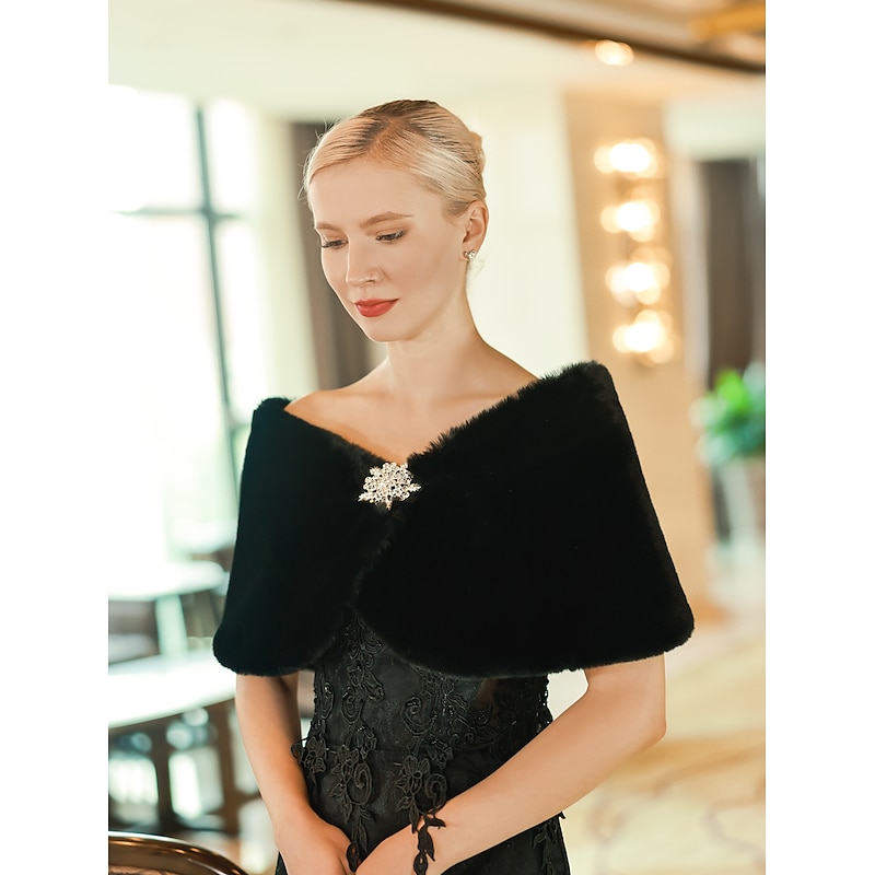 Faux Fur Wraps Shawls Women's Wrap Pure Elegant Sleeveless Terylene Wedding Wraps With Feathers / Fur For Wedding Fall & Winter2