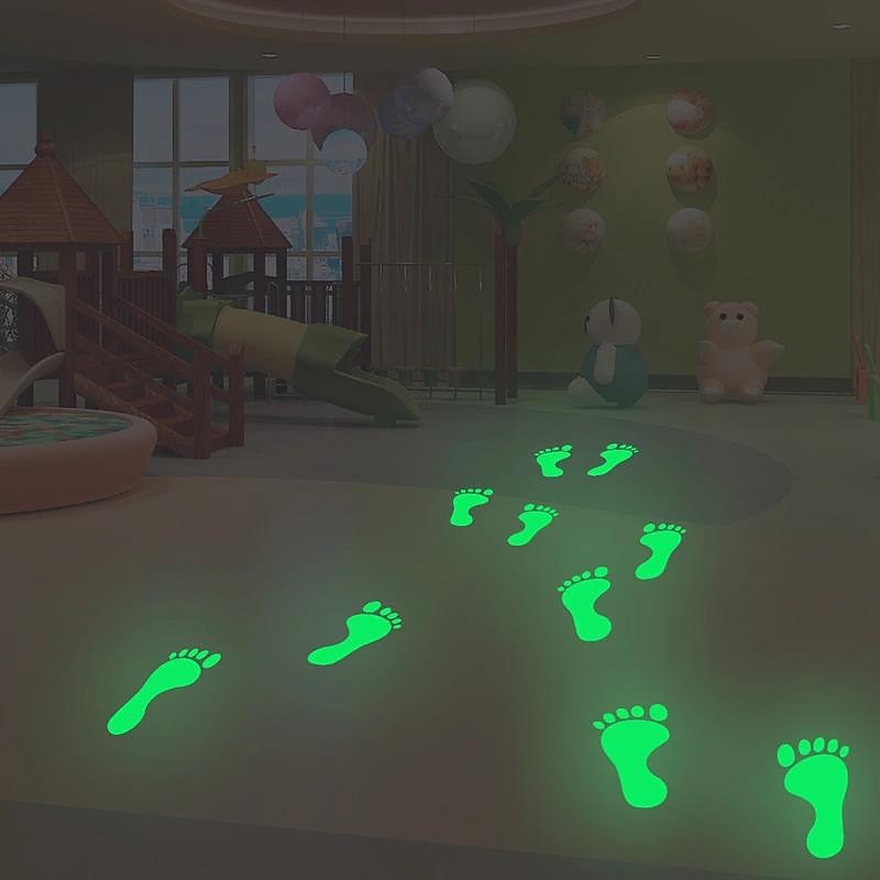 Glow In The Dark Footprint Stickers Decals Luminous Funny Decor for Amusement Park Kindergarten Bedroom Great Wall Decor for Girls and Boys Gift 2PCS for Halloween - Main Image