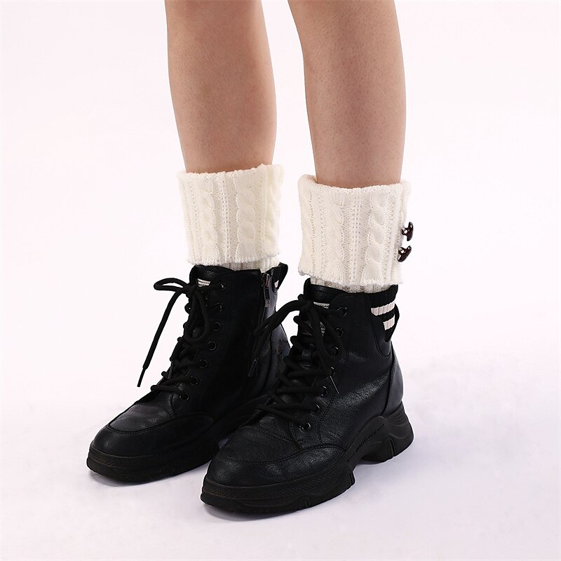 1 Pair Women Solid Warm Boots Cover Foot Covers Autumn and Winter Knitted Twist Button Short Leg Pads Knee Socks Boots Cover3