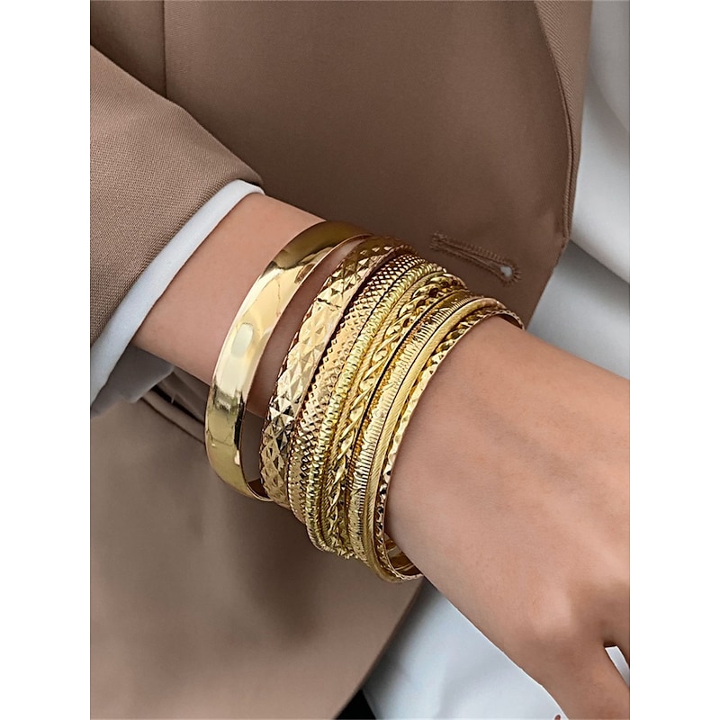 Women's Bangle Fashion Outdoor Geometry Bracelets & Bangles 2025 - $8.49