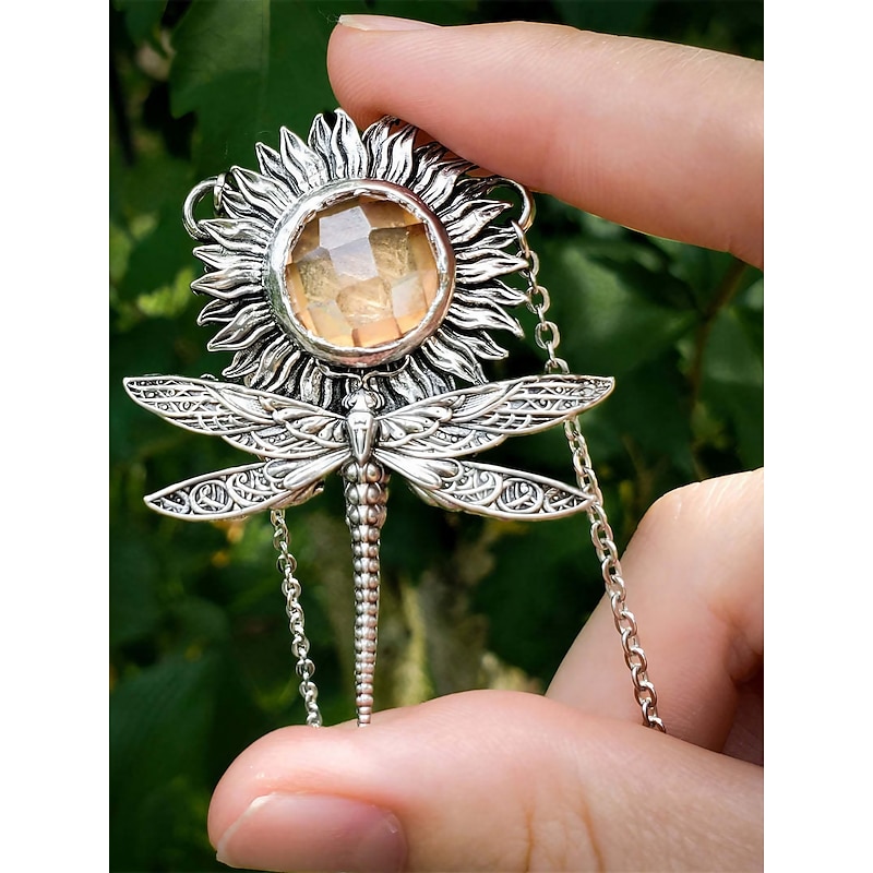 Women's necklace Vintage Outdoor Animal Necklaces