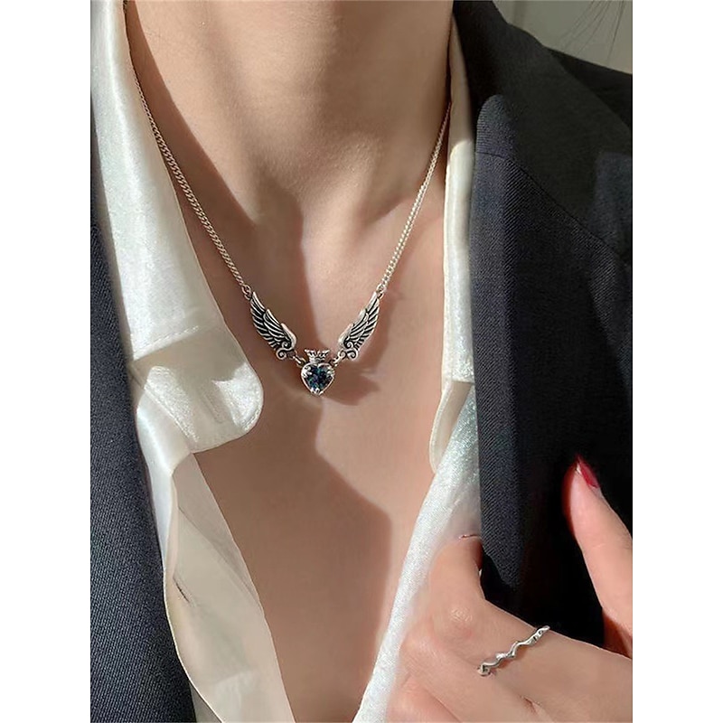 Women's necklace Fashion Outdoor Heart Necklaces2