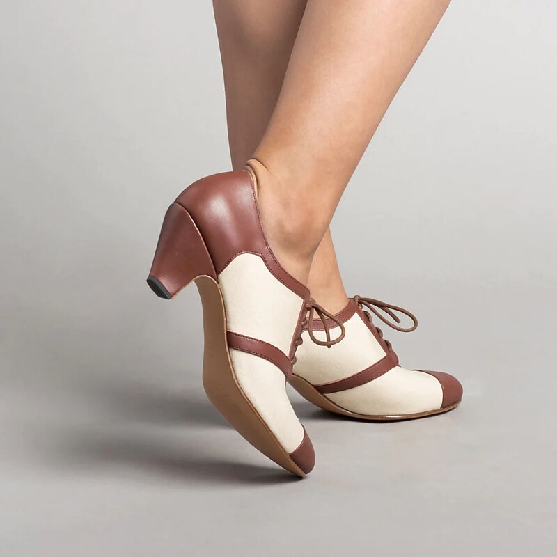 Women's Vintage Two-Tone Oxford Shoes - Classic Lace-Up Low Heel for Retro Office or Casual Wear4