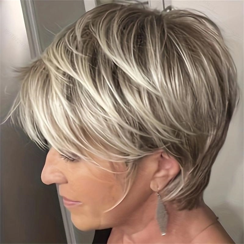 Synthetic Wig Straight Pixie Cut Wig Short Light golden Ombre Blonde Synthetic Hair Women's Fashionable Design Natural Easy to Carry Blonde