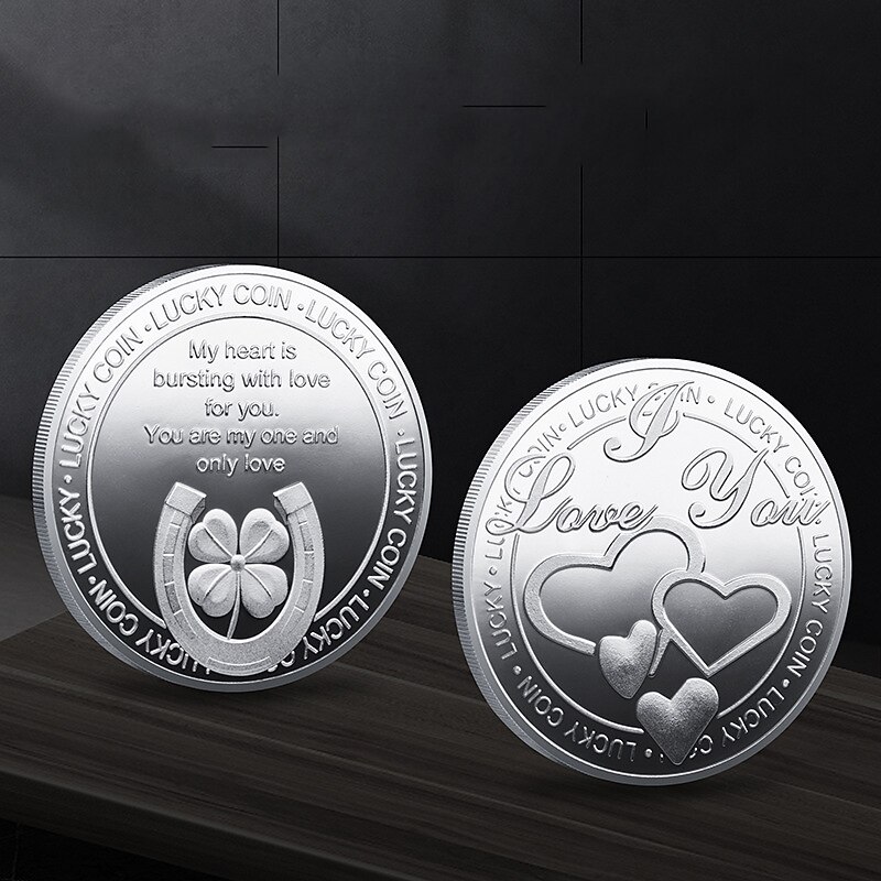 2 Pcs Russian Birthday Commemorative Happiness Silver Plated Gold Plated Commemorative Coin Heart shaped Relief Mother's Day Coin Gift Box Collection4