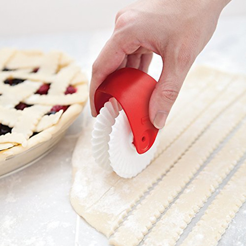 1pc Easy-to-Use Pizza Pie Curler - Perfect for Decorating and Baking Pizza and Pastry Crusts4