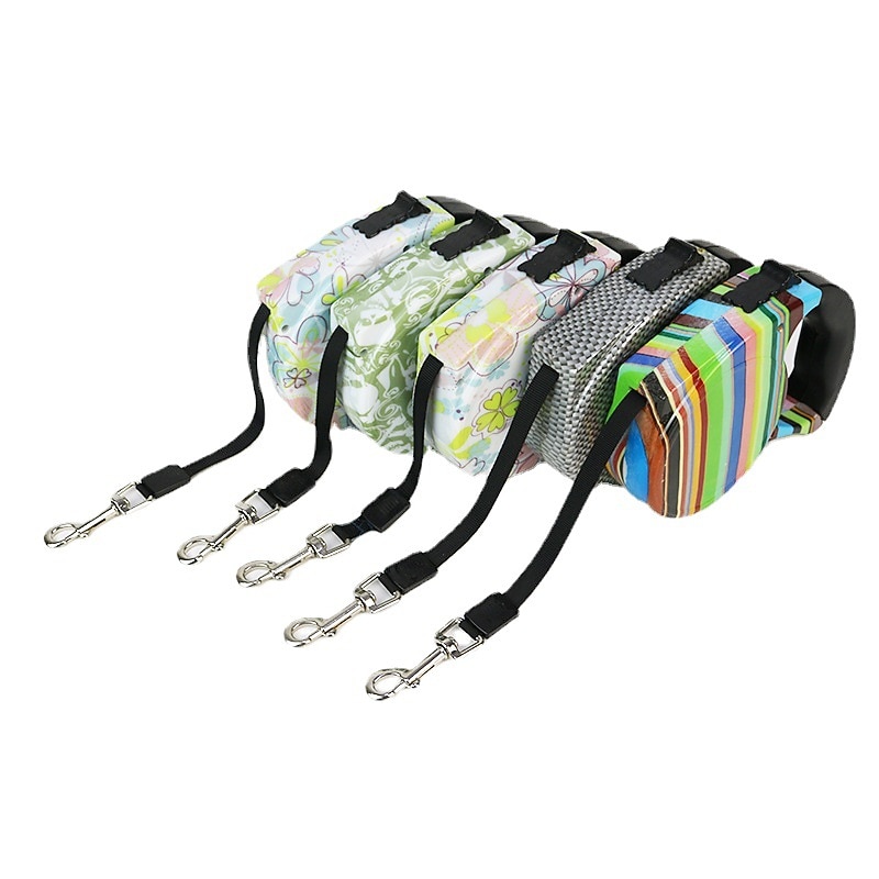 Random Pet Retractable Towing Rope Dog Automatic Tractor 5-meter Towing Belt Portable Dog Rope Dog Chain