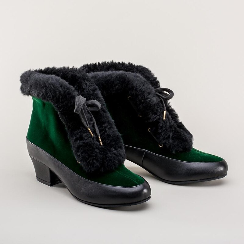 Women's Retro Style Red Fur-Lined Ankle Boots with Block Heel - Perfect for Winter Holidays and Christmas Celebrations3