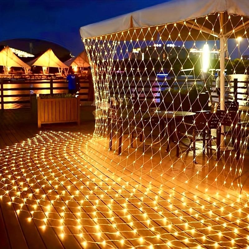 Christmas Decorative Solar Grid Light 8 Function Remote Control Holiday Wedding Halloween Courtyard Lawn Outdoor Waterproof Decorative Light 6 * 4M-672Led/3 * 2M-192Led/1.5 * 1.5M-96Led2