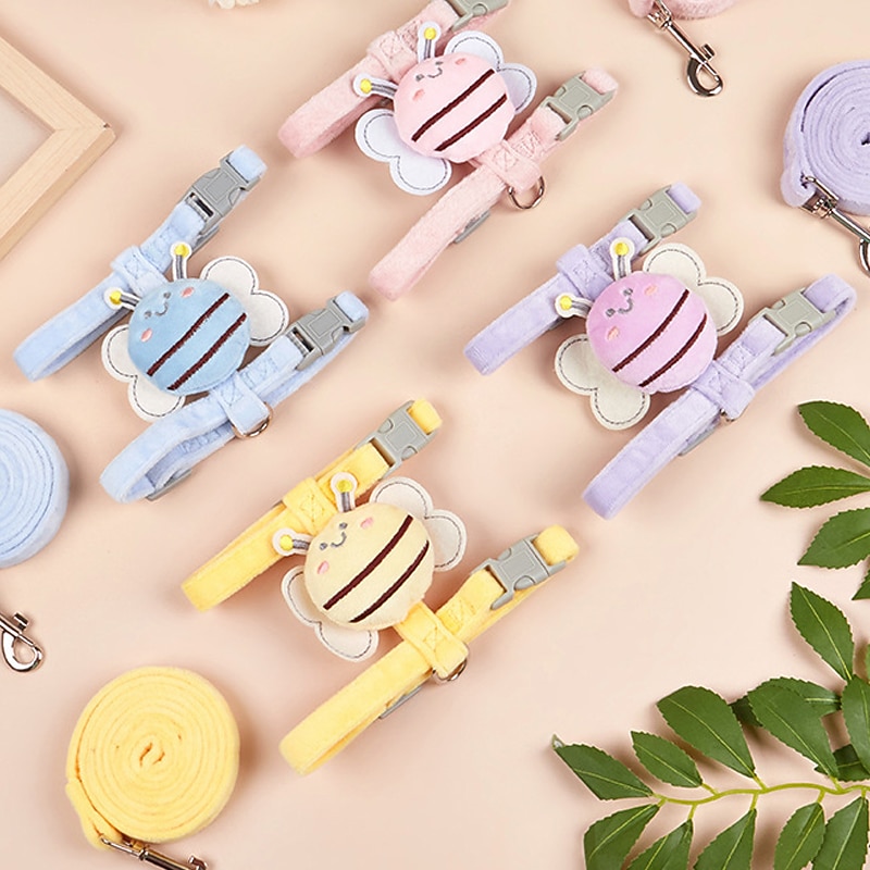 Portable Automatic Telescopic Dog Traction Rope Medium And Large Dog Anti Slip Rubber Wrap Device 5-meter Golden Fur Dog Rope2