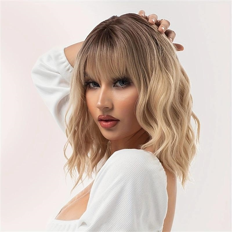 16 Inch Short Wavy Gradient Blonde Wigs With Bangs Synthetic Fiber Wavy Curly Wigs For Daily Party Cospaly Cosplay Wear Christmas Party Wigs2