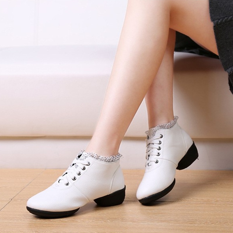 Women's Latin Shoes Dance Shoes Practice Square Dance Plus Size Fashion Lace Flat Heel Round Toe Lace-up Black White Red3