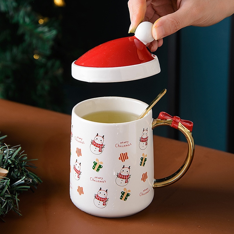 400ml Christmas Ceramic Mug with Christmas Hat Lid and Gold Spoon Creative Water Milk Tea Cup Cute Christmas Gift for Child Kids Coffee Cup4