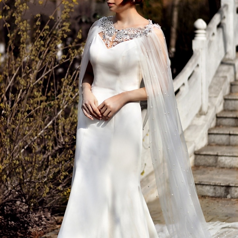 Bridal's Wraps Elegant Bridal Sleeveless Tulle Wedding Wraps With Rhinestone For Wedding Spring & Summer4