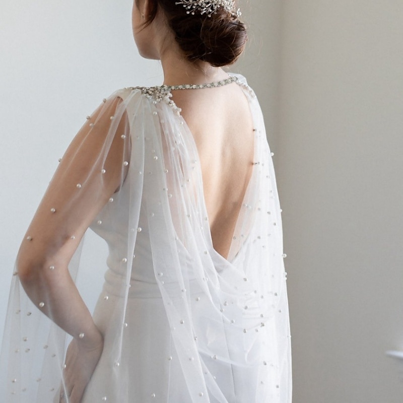 Bridal's Wraps Elegant Bridal Sleeveless Tulle Wedding Wraps With Rhinestone For Wedding Spring & Summer3