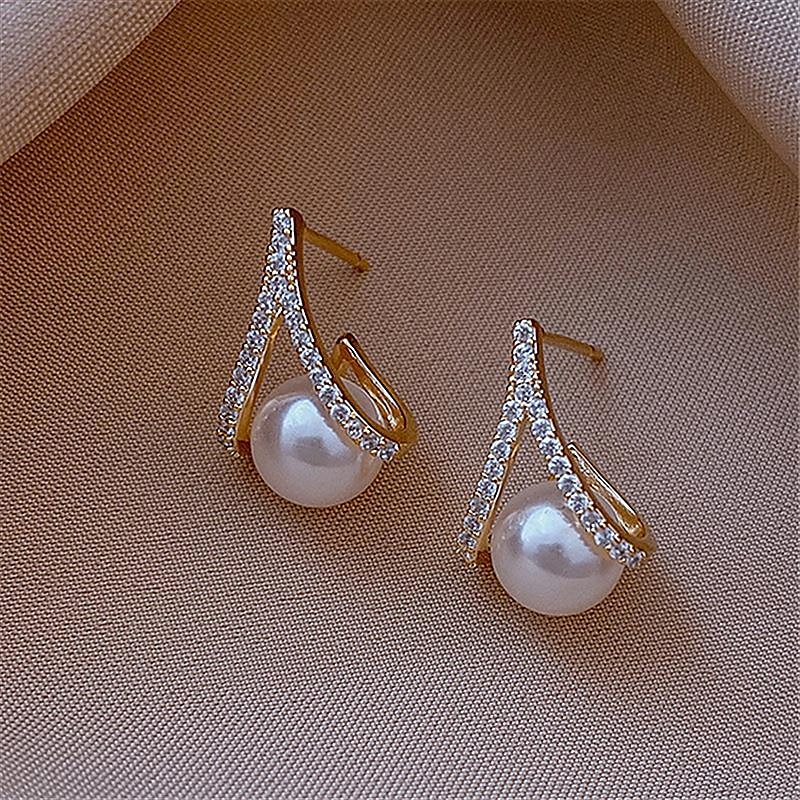 Women's Pearl Stud Earrings Fine Jewelry Classic Precious Stylish Romantic Earrings Jewelry Silver For Gift Festival 1 Pair3
