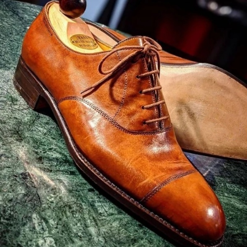 Men's Brown Faux Leather Oxford Dress Shoes – Classic Cap Toe, Glossy Finish, Formal Business Wedding Footwear - Main Image