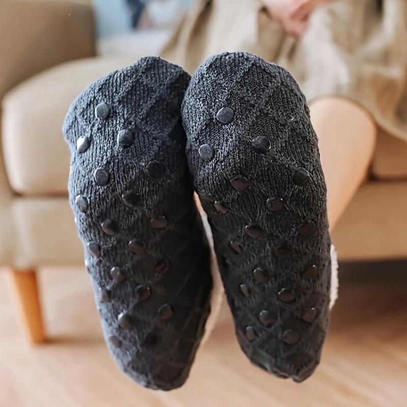 Women's Sherpa Lined Slipper Socks Non Slip Fuzzy Non-Slip Warm Fall & Winter Knit Coral Fleece Socks, Cozy Plush Floor Socks for Fall & Winter2