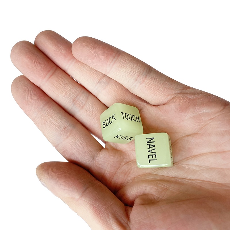 Glowing At Night Fun English Characters Dice Dice Dice Sieve Float Carving Effect Toys Valentine's Day3