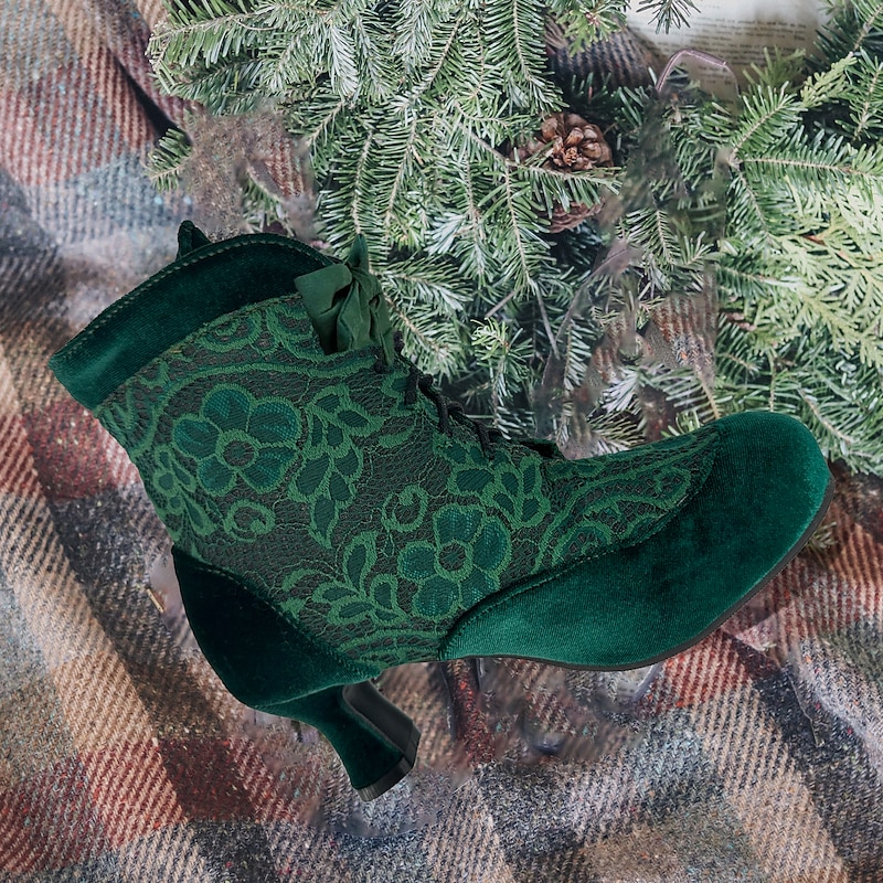 Women's Victorian Green Lace Ankle Boots with Ribbon Ties - Perfect for Vintage Themed Events and Costume Parties2