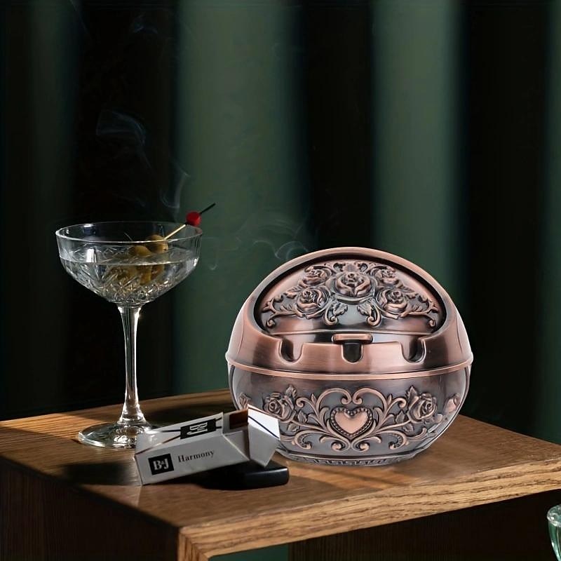 Ashtray Windproof Vintage Lid Ornament, Retro Cigarette Metal Decorative, Gadgets Cigarettes Table Outdoor Cigar Indoor Ashtrays4