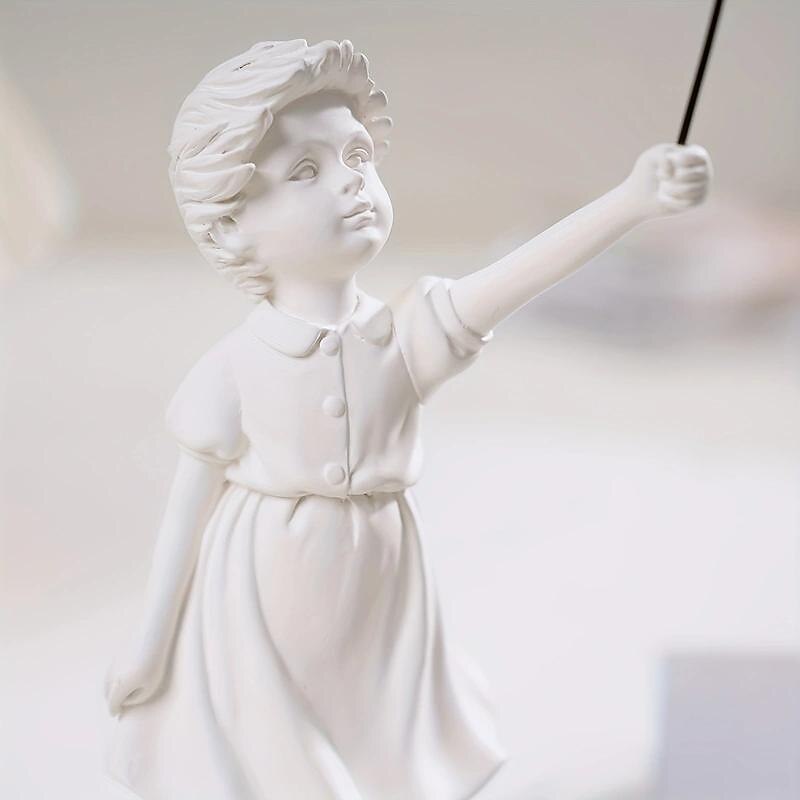 Little Girl Statue With Balloon - Modern Art Sculpture For Home Decor, Resin Figure Sculpture Crafts Ornaments, Living Room TV Cabinet Bookshelf Collectible Decor, Home Decor,Christmas Gift4