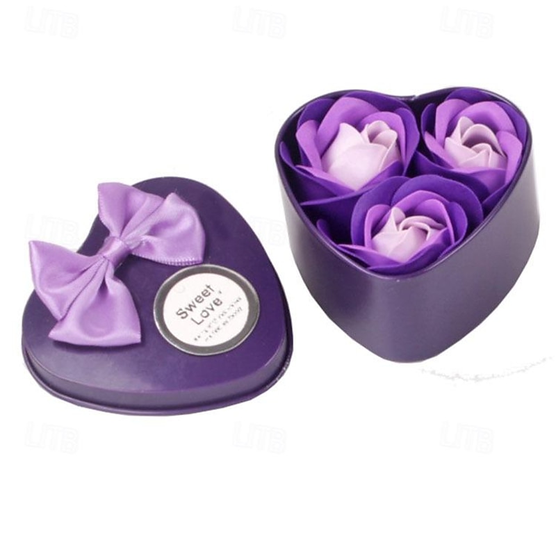 Women's Day Mother's Day Gifts for Girls  Gift Soap Flower Gift Box Creative Small Gift Heart-shaped Housewarming Candy Box Rose Hand Gift