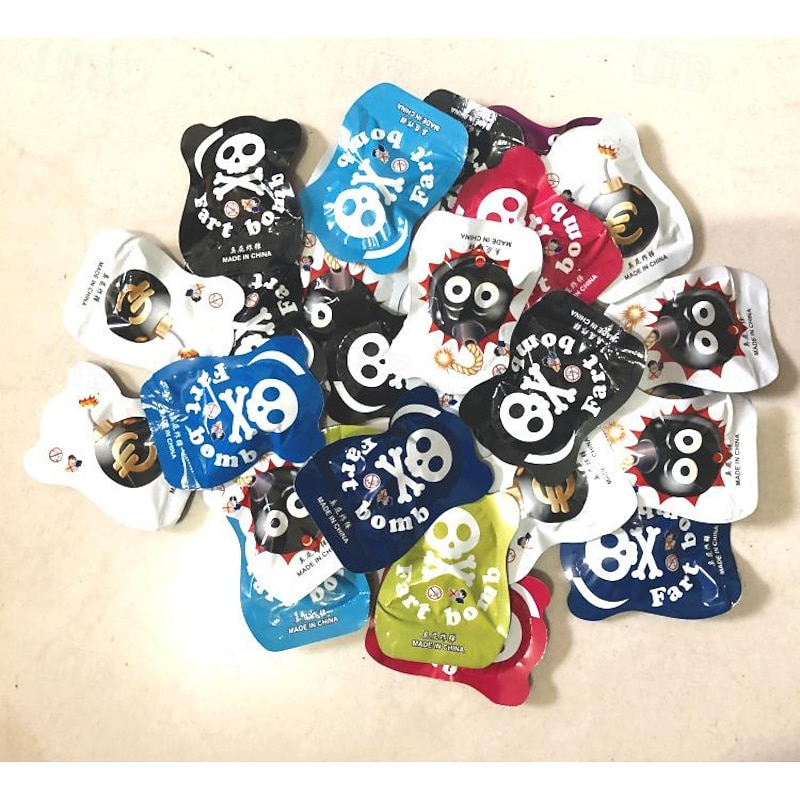 Stinky Fart Bag Stinky Fart Bomb April Fool's Day Toy Funny Gifts Halloween Prank Disposable Stink Bag4