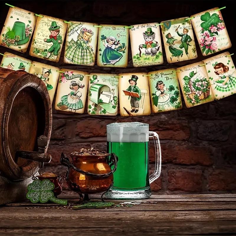 St. Patrick 's Day Decorations Vintage St. Patricks Day Banner Shamrock Clover St. Patrick 's Day Garland Irish Party Supplies Lucky Shamrock St. Patrick 's Day Sign for Holiday Home Decor