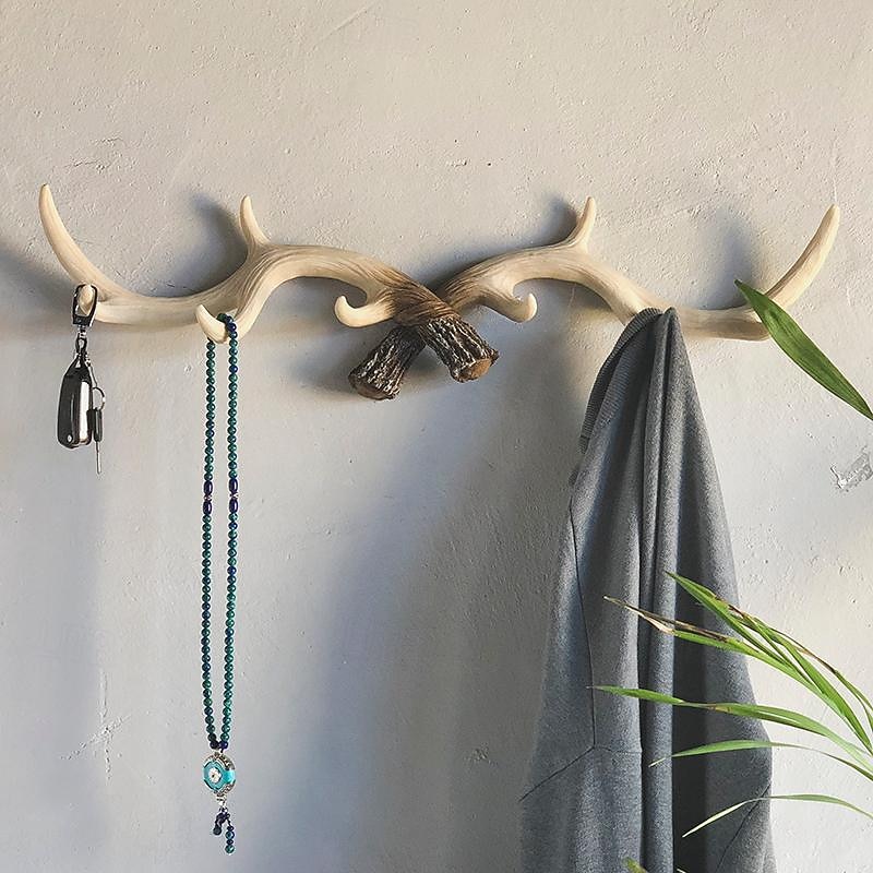 Wall Hanging American Wood Retro Antlers Decorative Hook Wall Coat Hook Clothing Store Entrance