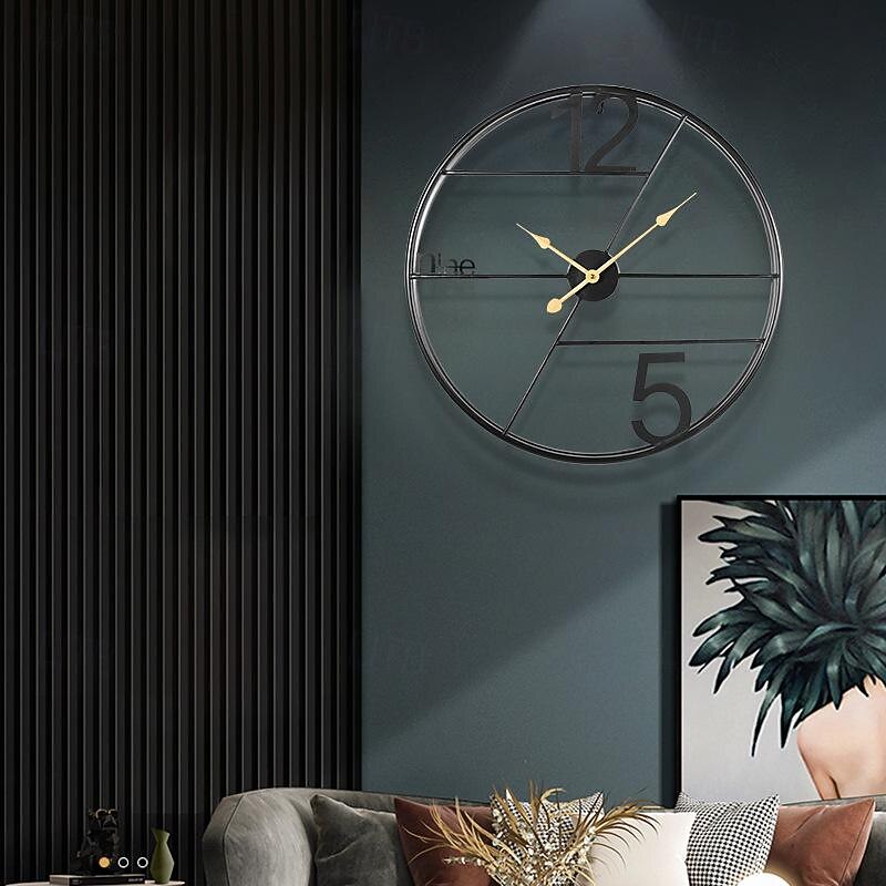 Creative Wrought Iron Wall Clock Living Room Light Luxury Art Home Gift Decoration Wall Clock Simple Wall Clock 60CM4