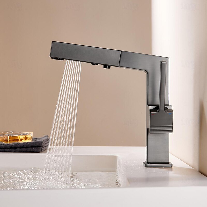 Bathroom Sink Faucet - Pull out / Classic / Pullout Spray Chrome / Nickel Brushed / Electroplated Centerset Single Handle One HoleBath Taps