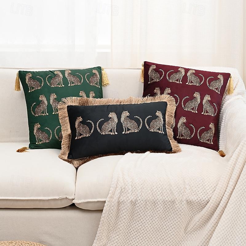 1 pcs Velvet Pillow Cover, Animal Vintage Rectangular Square Traditional Classic