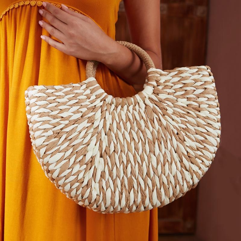 Boho Chic Woven Straw Handbag - Women's Natural Fiber Circle Beach Tote