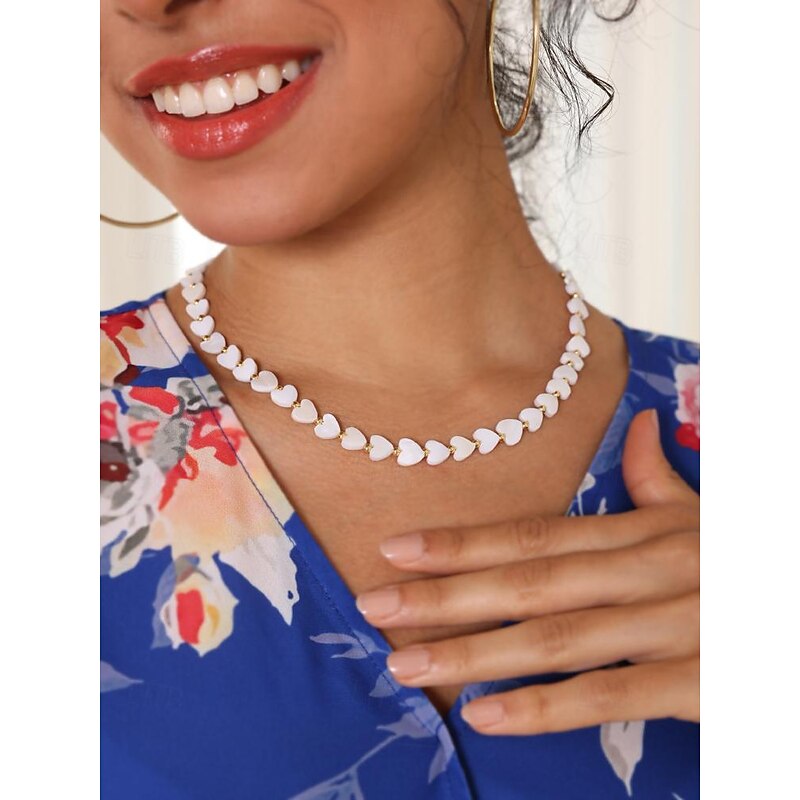 Charming Heart-Shaped Shell Necklace - Elegant Adjustable Gold Chain for Women