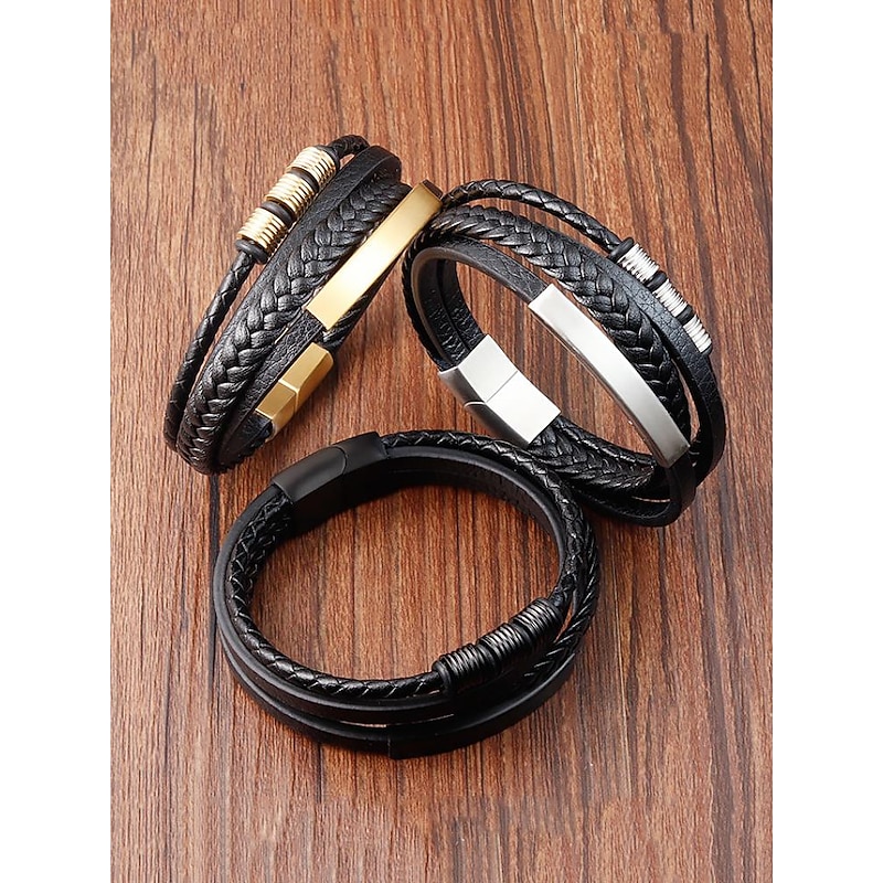 Men's Braided Leather Bracelet with Gold Accents – Modern and Stylish Design3