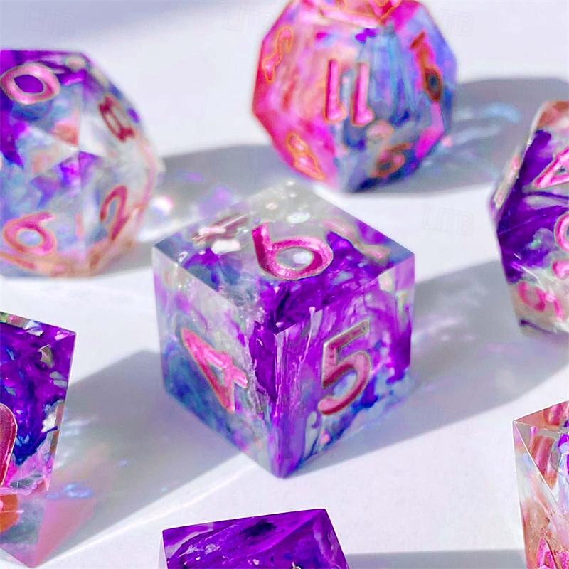 2PCS Dropping Resin Polyhedral Dice Keychain DIY Running Group Board Game Dice Silicone Mold3