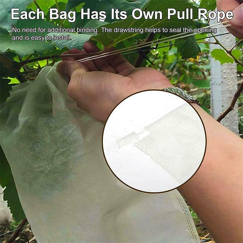 100pcs White Fruit Protection Bags 30x20cm/11.8x7.9 inch Fruit Cover Mesh Bag with Drawstring Protecting Vegetables and Fruits from Birds and Pests Non-woven Cloth Strawberry Grape Grow Bags Antifr4