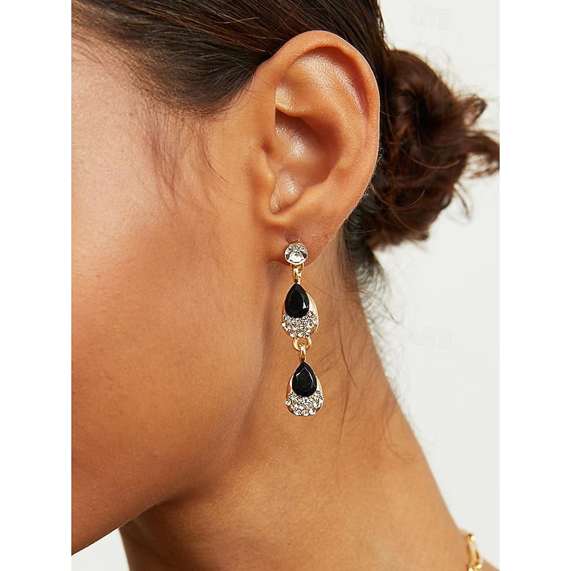 Elegant Jewelry Set with Black Gemstones and Crystals - Gold-Tone Necklace and Earrings for Evening Wear and Special Occasions3