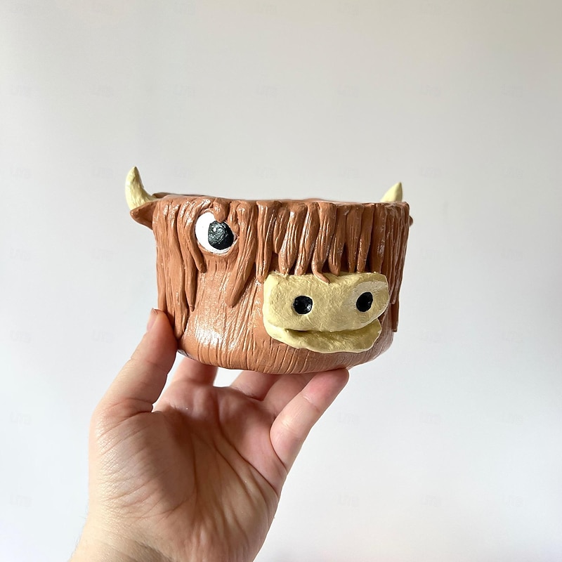 Handmade Highland Cow Crochet Yarn Bowl - Unique Clay Knitting Bowl for Yarn - Scottish Shetland Cow Crochet Holder for Highland Cow Lovers3